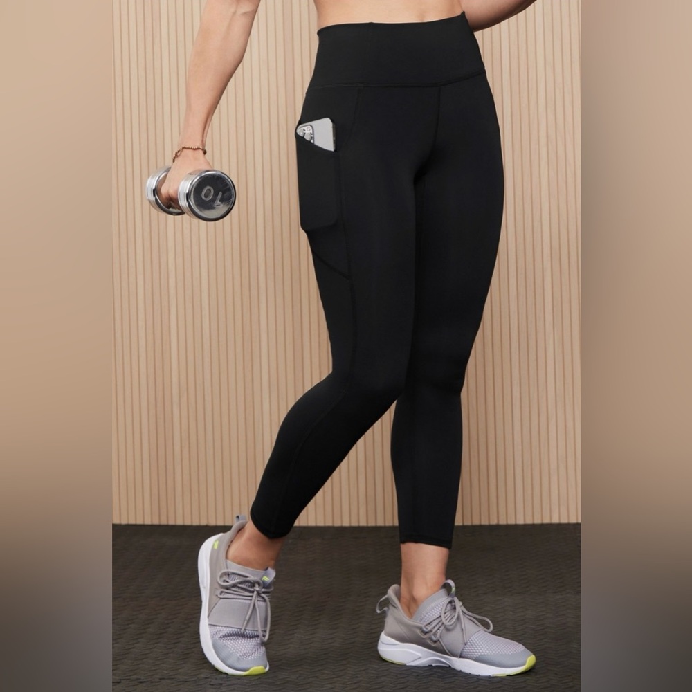 New Fabletics Black Women's Athletic Leggings